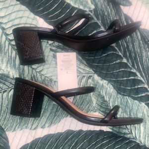 NWT black chunky heels